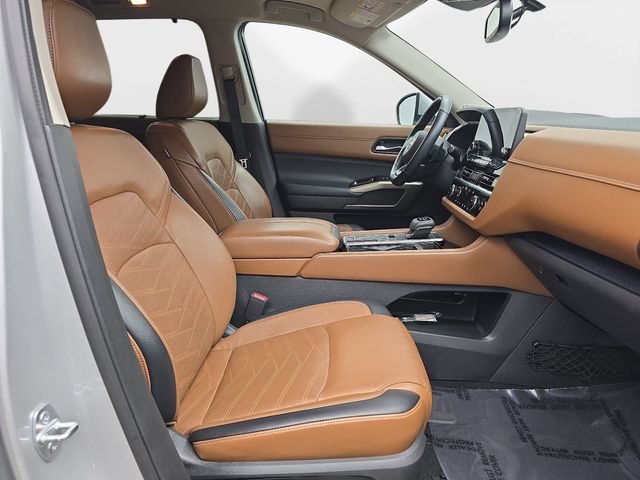 Used 2022 Nissan Pathfinder Platinum w/ Cargo Package FWD image 37