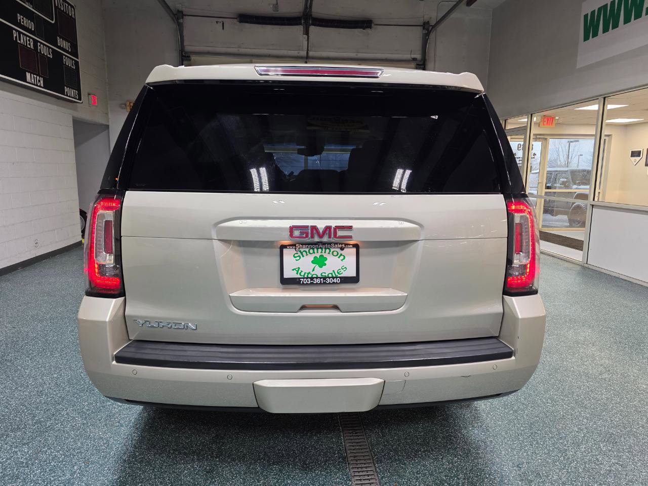 Used 2016 GMC Yukon SLT w/ Open Road Package image 8