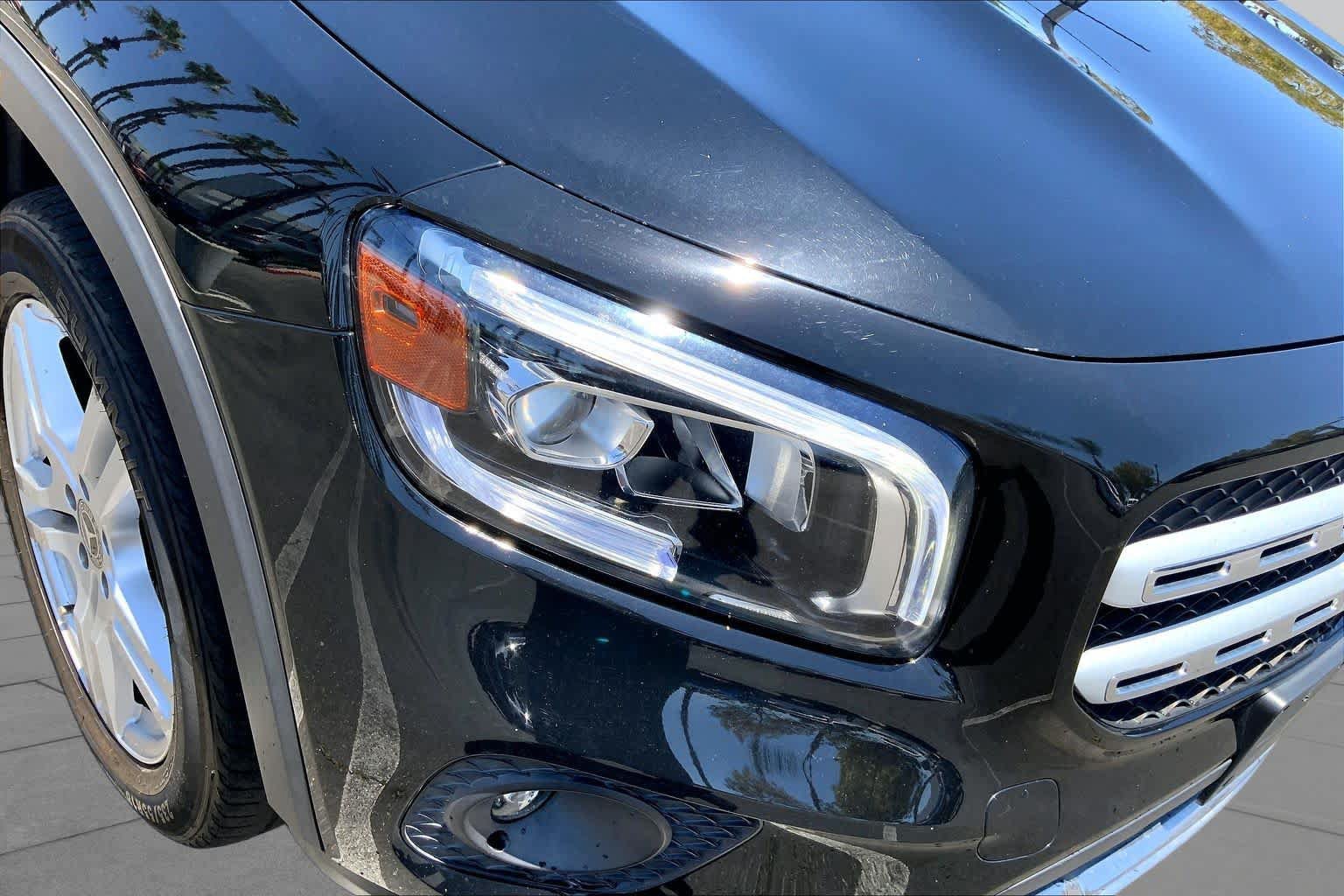 Used 2021 Mercedes-Benz GLB 250 4MATIC image 27