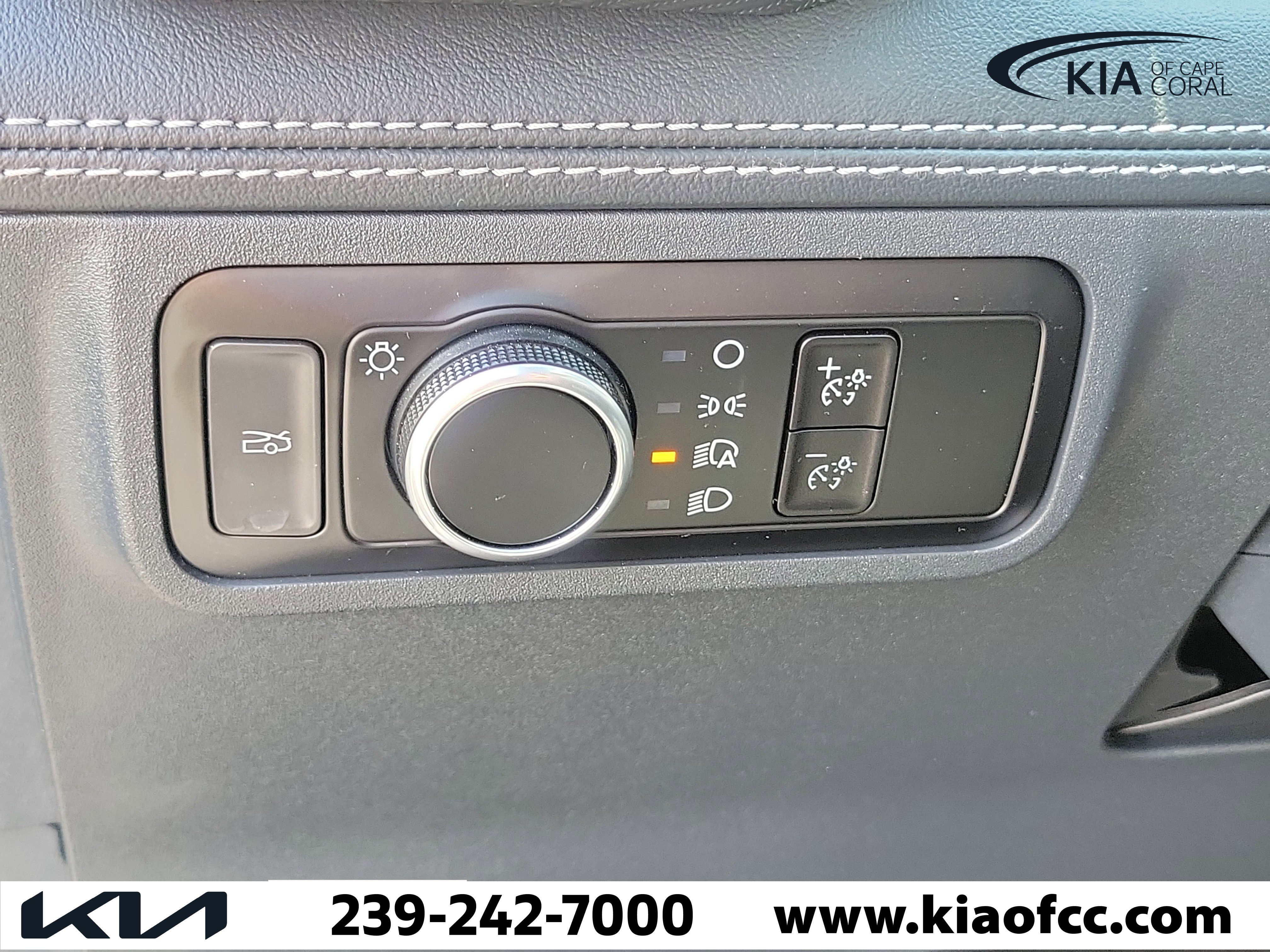 Used 2024 Ford Mustang GT Premium image 17