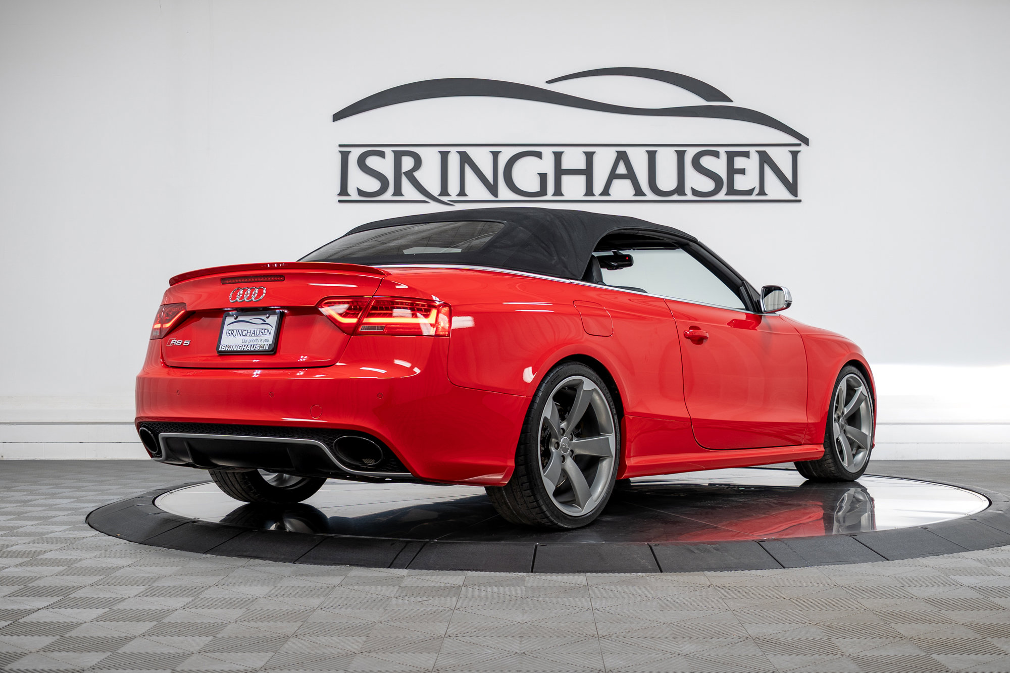 Used 2013 Audi RS 5 Cabriolet w/ Audi MMI Navigation Plus Pkg image 31