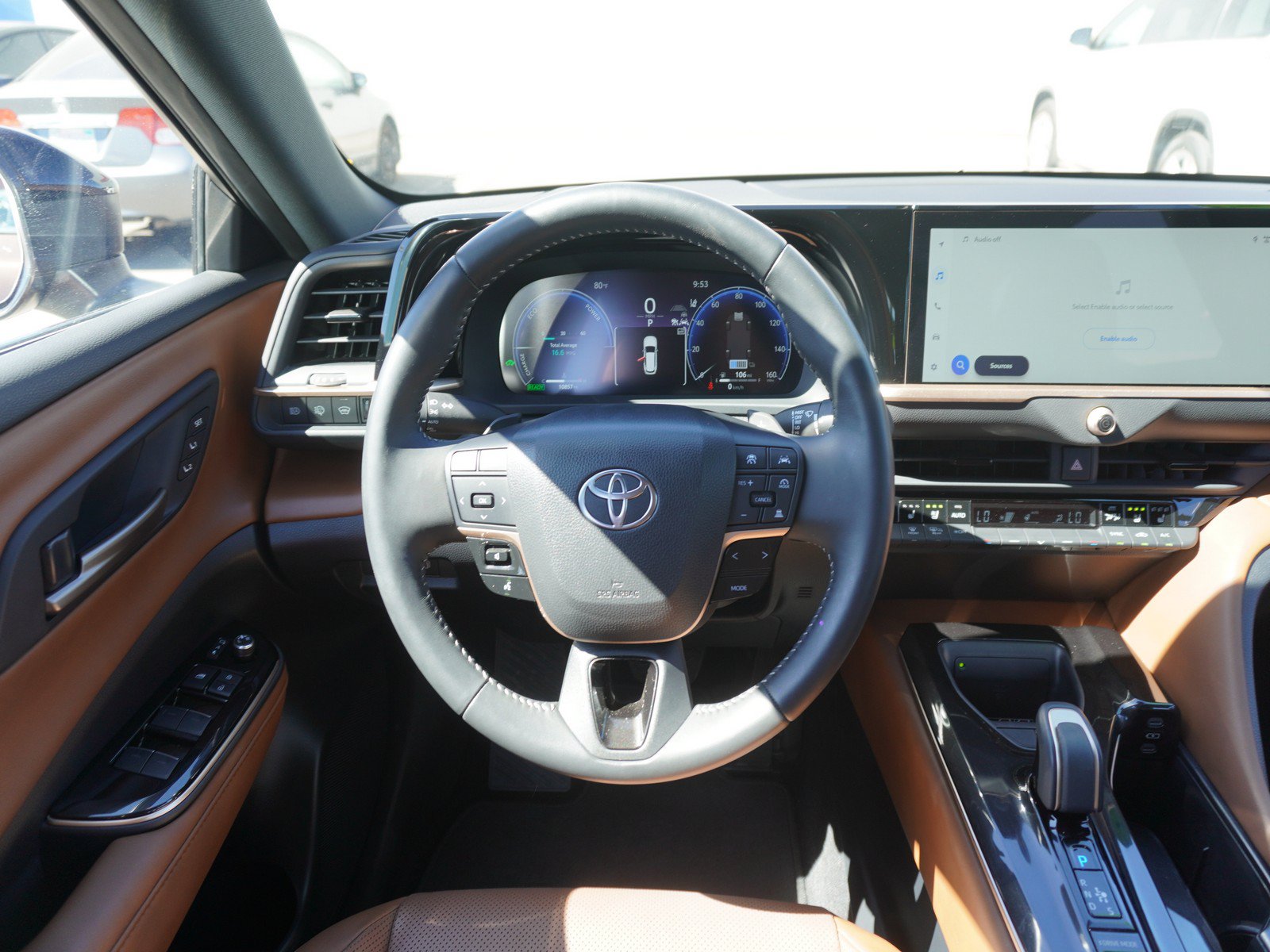 Used 2025 Toyota Crown Signia AWD/4WD image 16