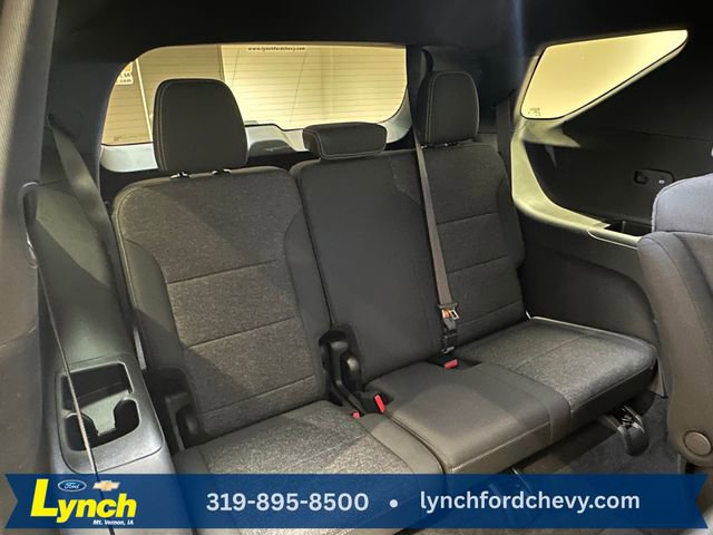 Used 2025 Chevrolet Traverse LT image 19