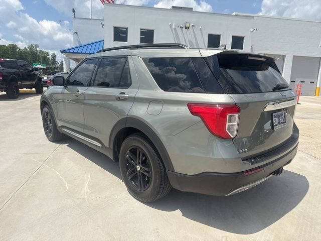 Used 2020 Ford Explorer XLT w/ Equipment Group 202A RWD image 12