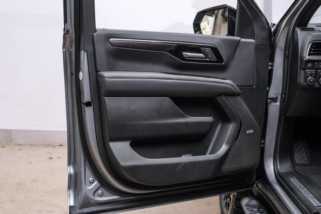 Used 2026 Chevrolet Suburban Z71 w/ Comfort Package AWD/4WD image 69