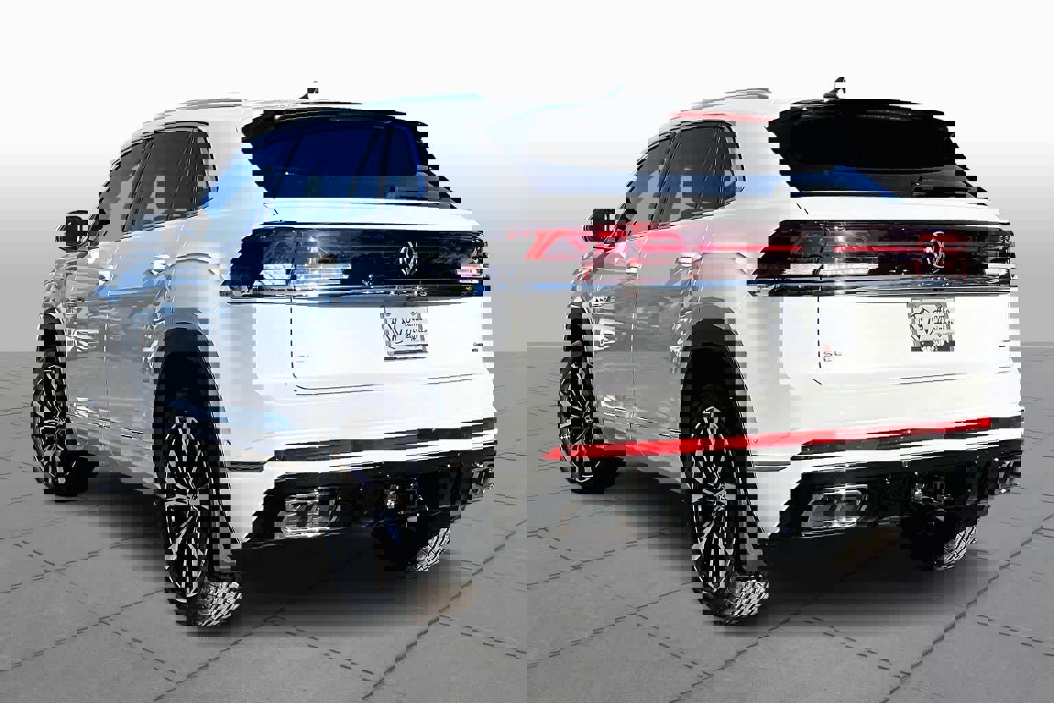 New 2026 Volkswagen Atlas Cross Sport SEL Premium R-Line image 12