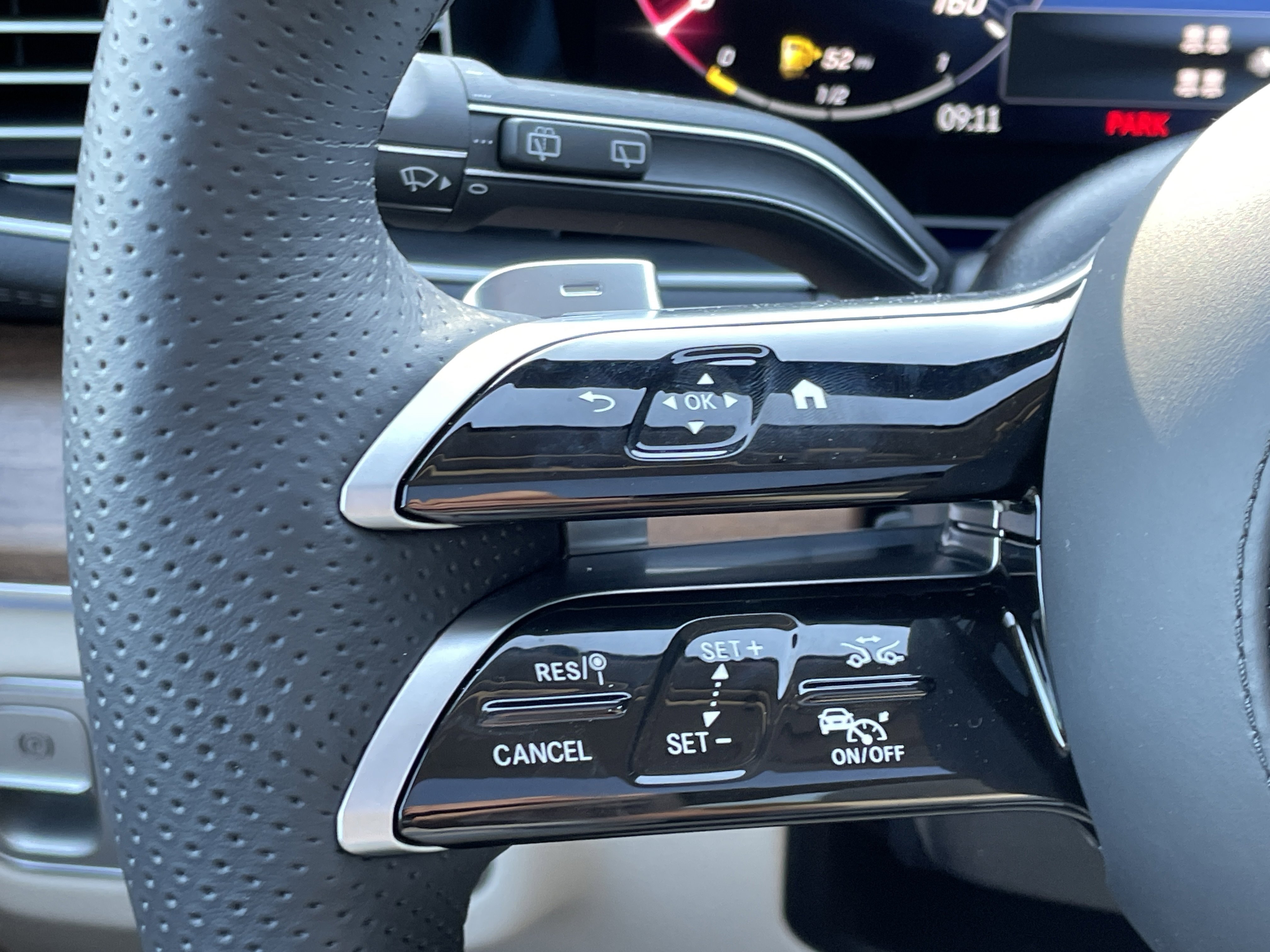 New 2026 Mercedes-Benz GLS 450 4MATIC image 26