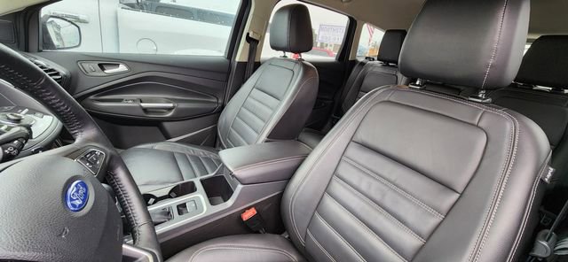 Used 2017 Ford Escape Titanium w/ Equipment Group 301A image 5