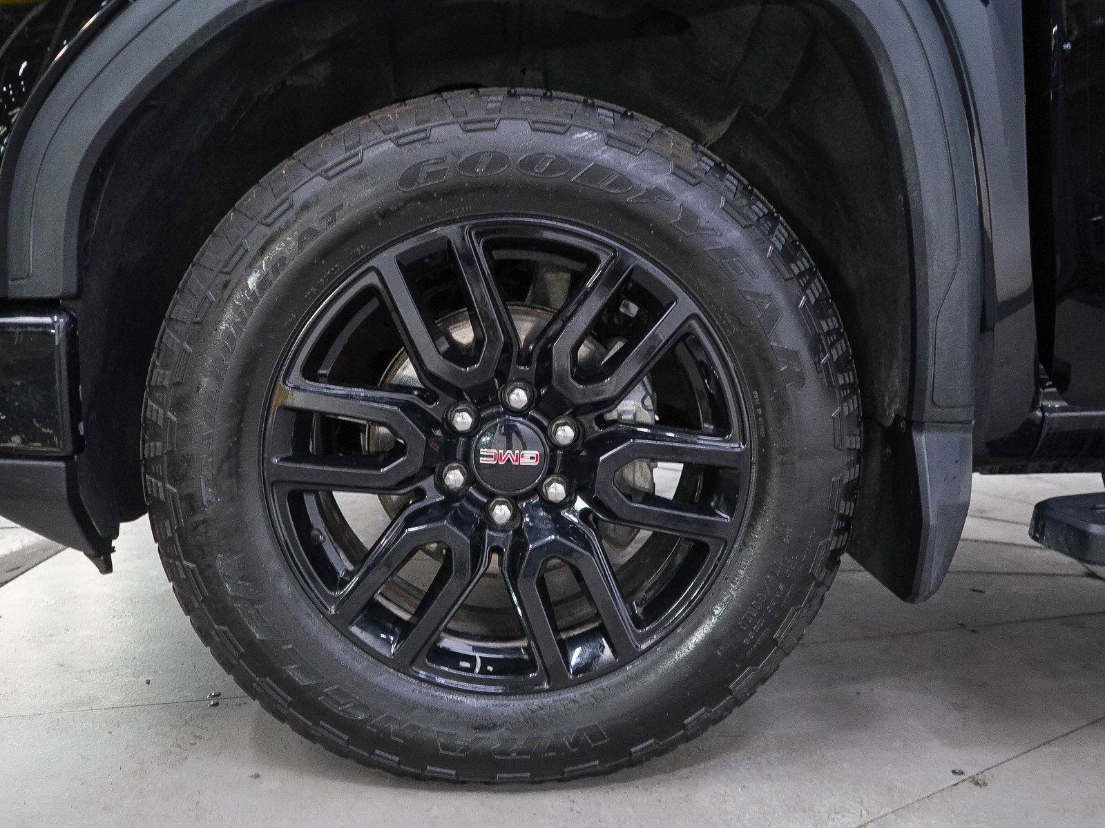 Used 2024 GMC Sierra 1500 Elevation w/ Elevation Premium Package AWD/4WD image 30