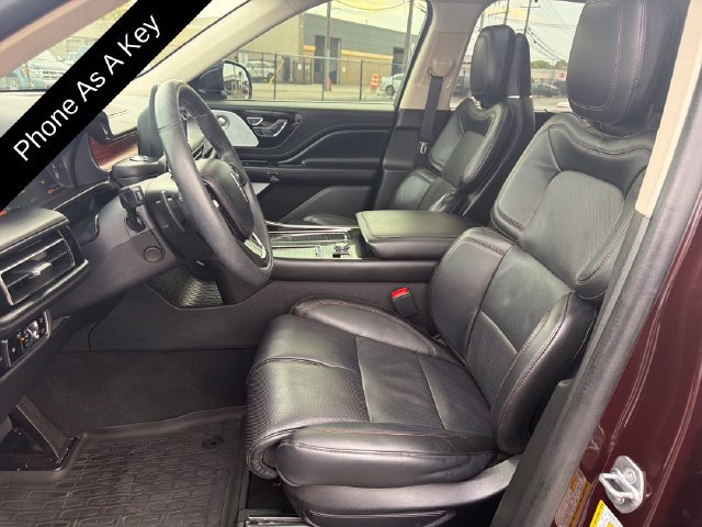 Certified 2024 Lincoln Aviator Reserve w/ Equipment Group 201A AWD/4WD image 12