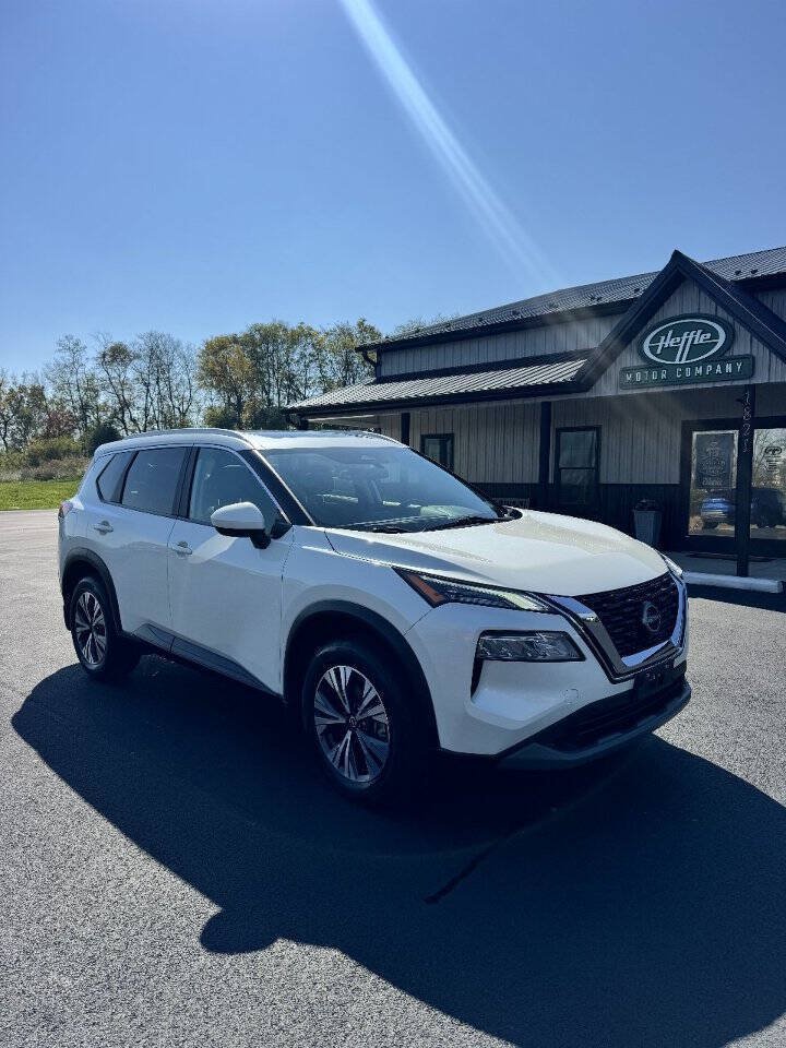 Used 2023 Nissan Rogue SV w/ SV Premium B Package AWD/4WD image 2