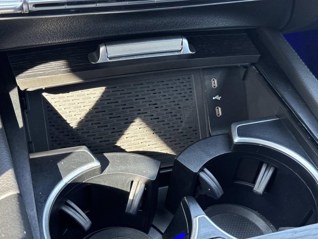 Used 2025 Mercedes-Benz GLE 450e 4MATIC image 24