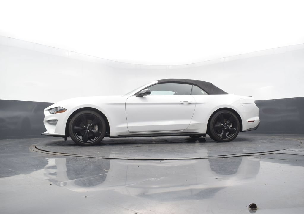 Used 2021 Ford Mustang Convertible w/ Equipment Group 101A RWD image 40