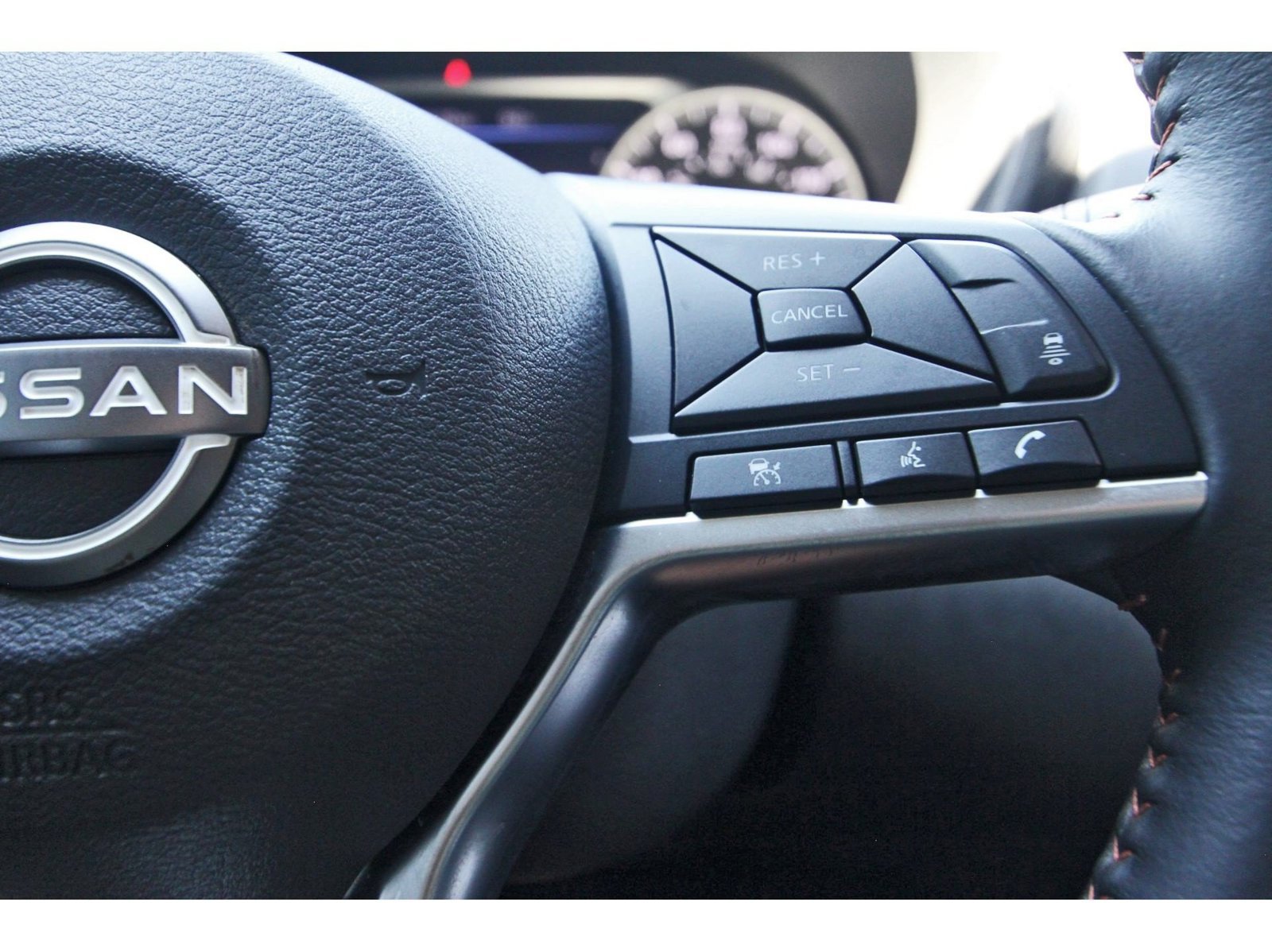 Certified 2024 Nissan Sentra SR FWD image 20