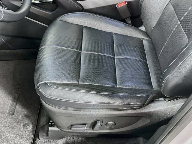 Used 2022 Kia Telluride EX w/ EX Premium Package AWD/4WD image 21