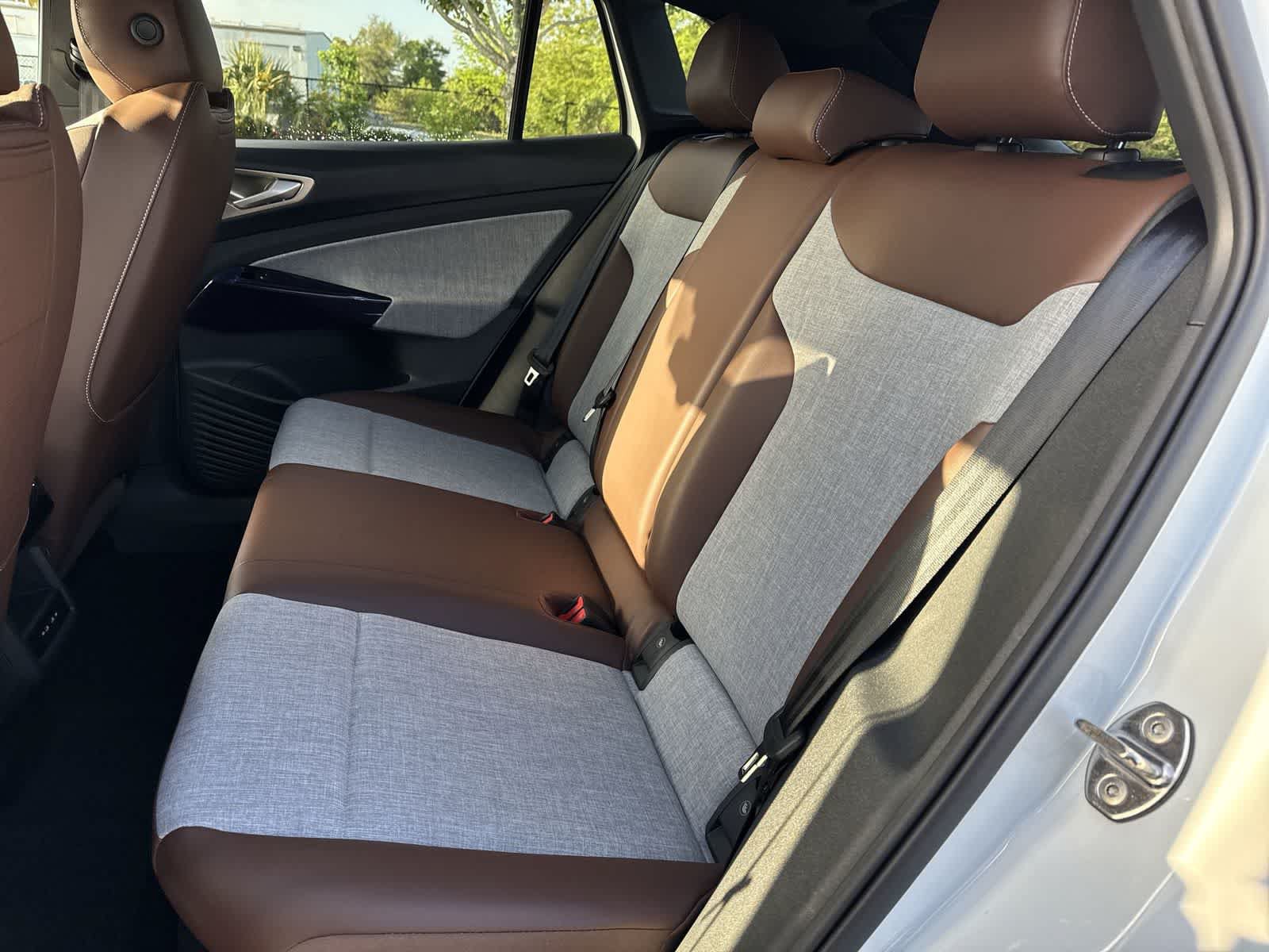 New 2026 Volkswagen ID.4 Pro RWD image 17