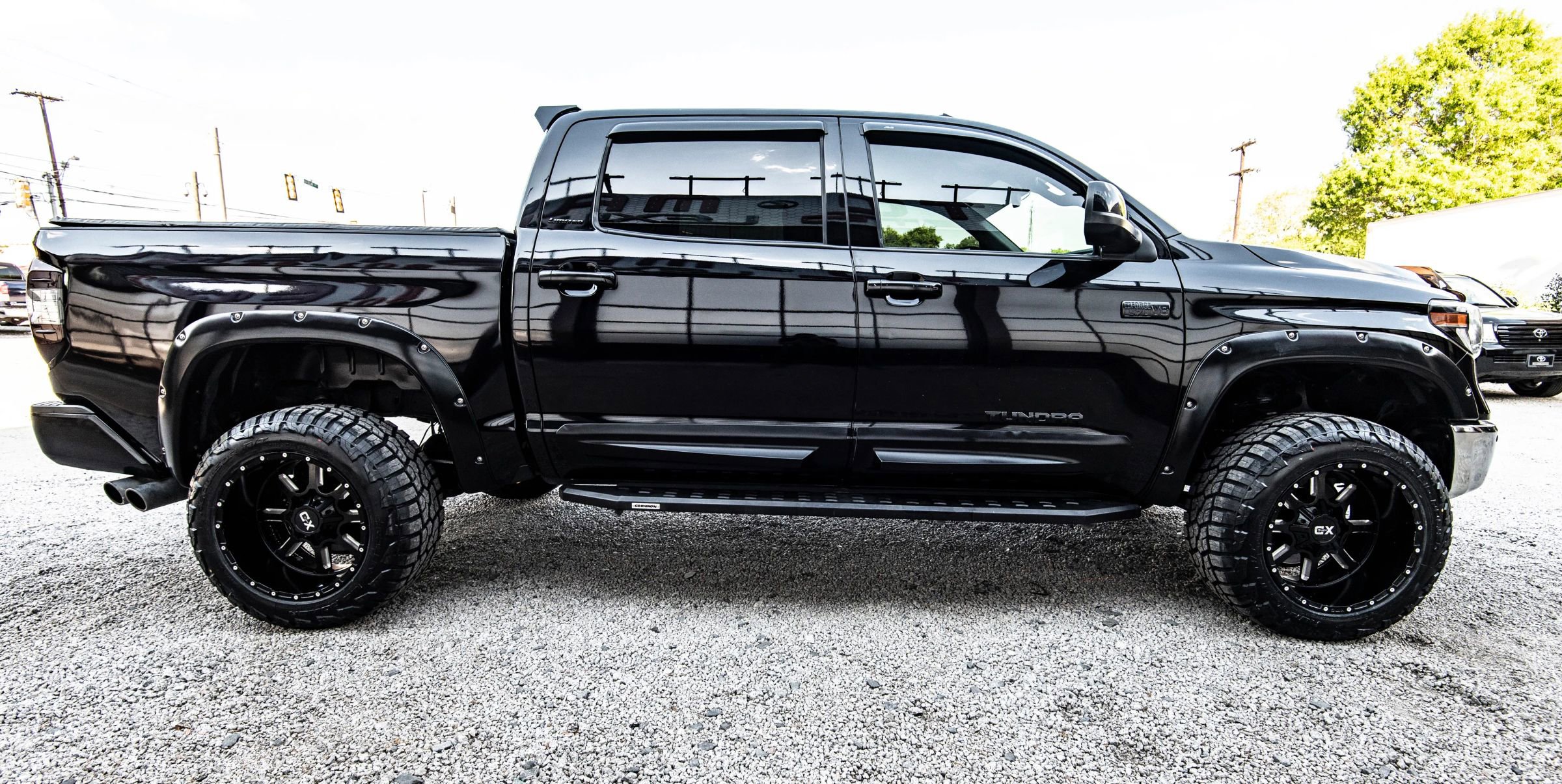 Used 2020 Toyota Tundra Limited w/ Limited Premium Package AWD/4WD image 13