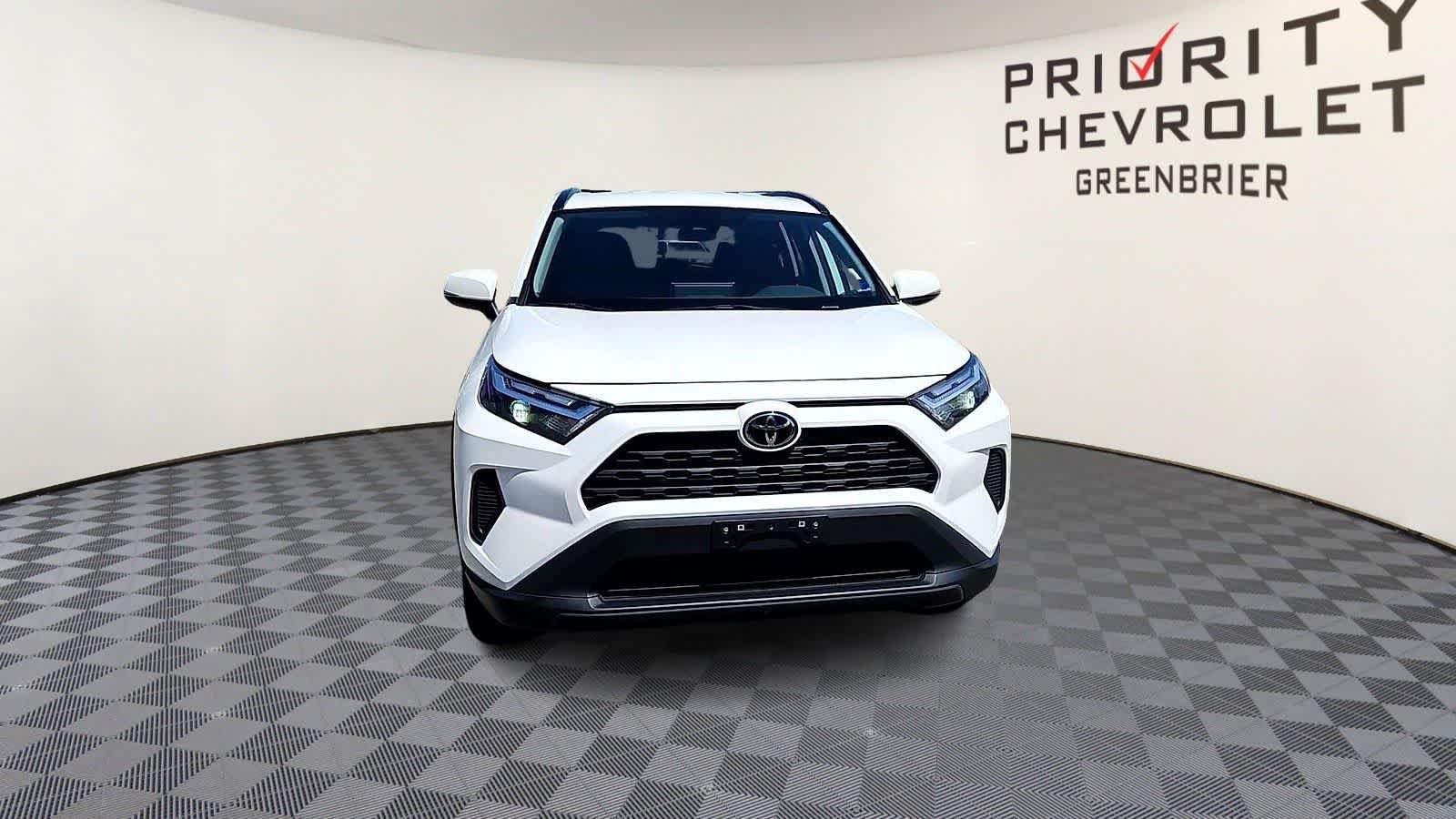 Used 2024 Toyota RAV4 XLE FWD image 3