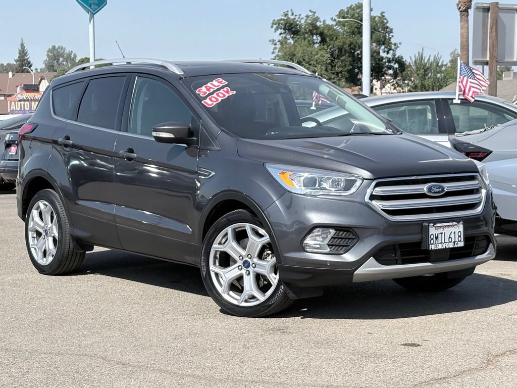 Used 2019 Ford Escape Titanium AWD/4WD image 2