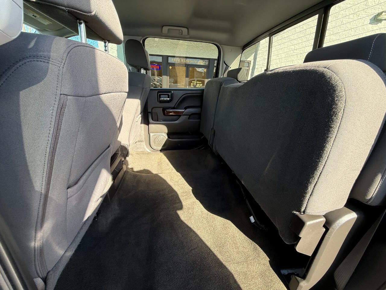 Used 2017 GMC Sierra 1500 SLE w/ SLE Value Package image 29