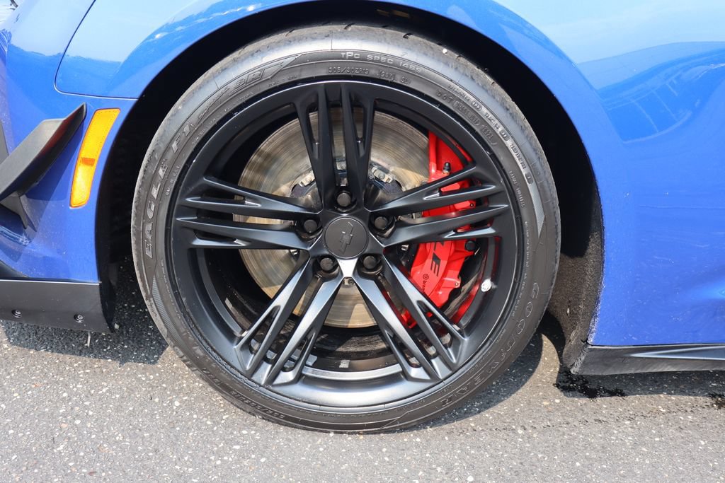 Used 2022 Chevrolet Camaro ZL1 RWD image 32
