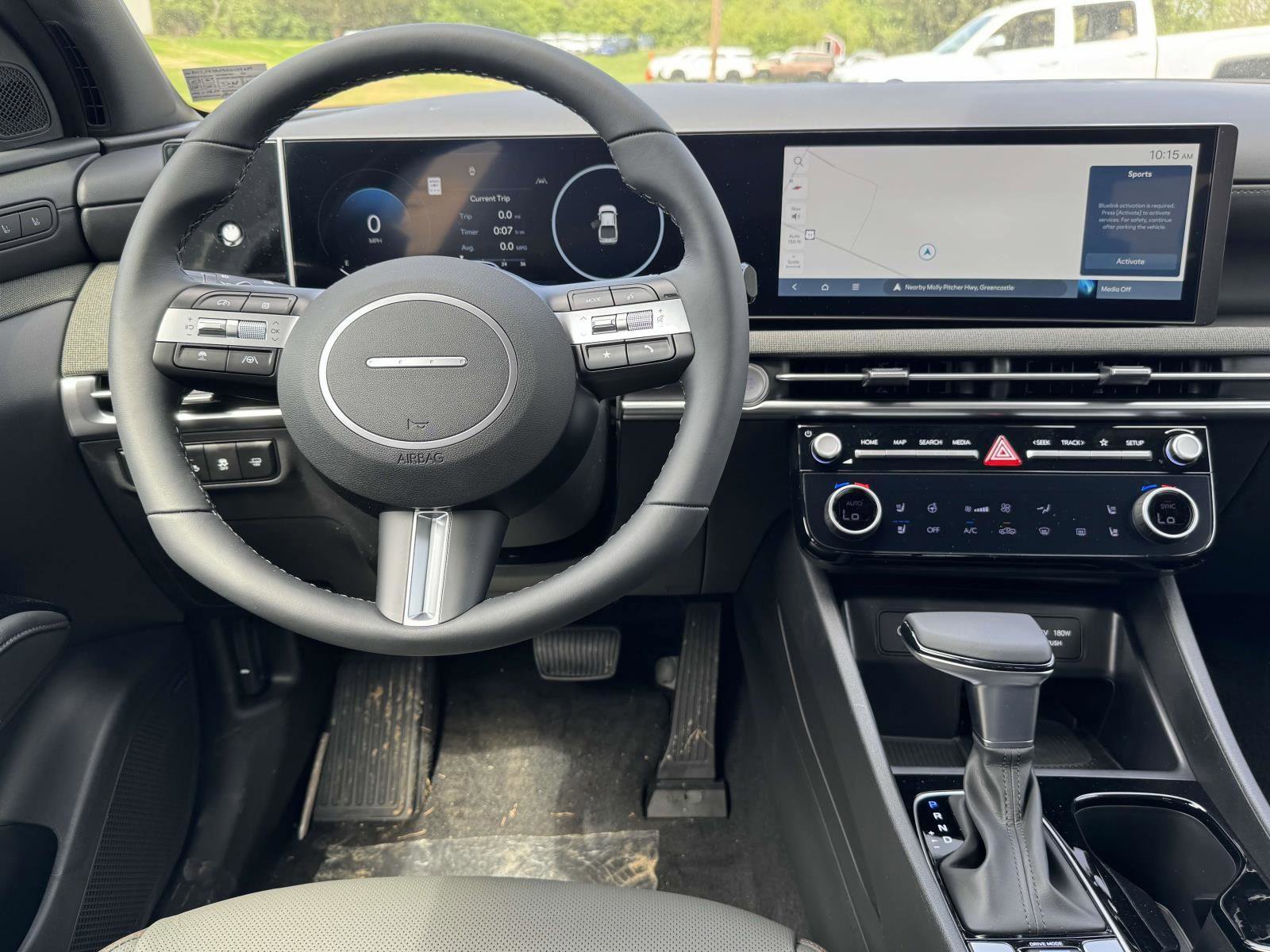 New 2025 Hyundai Santa Cruz Limited image 2