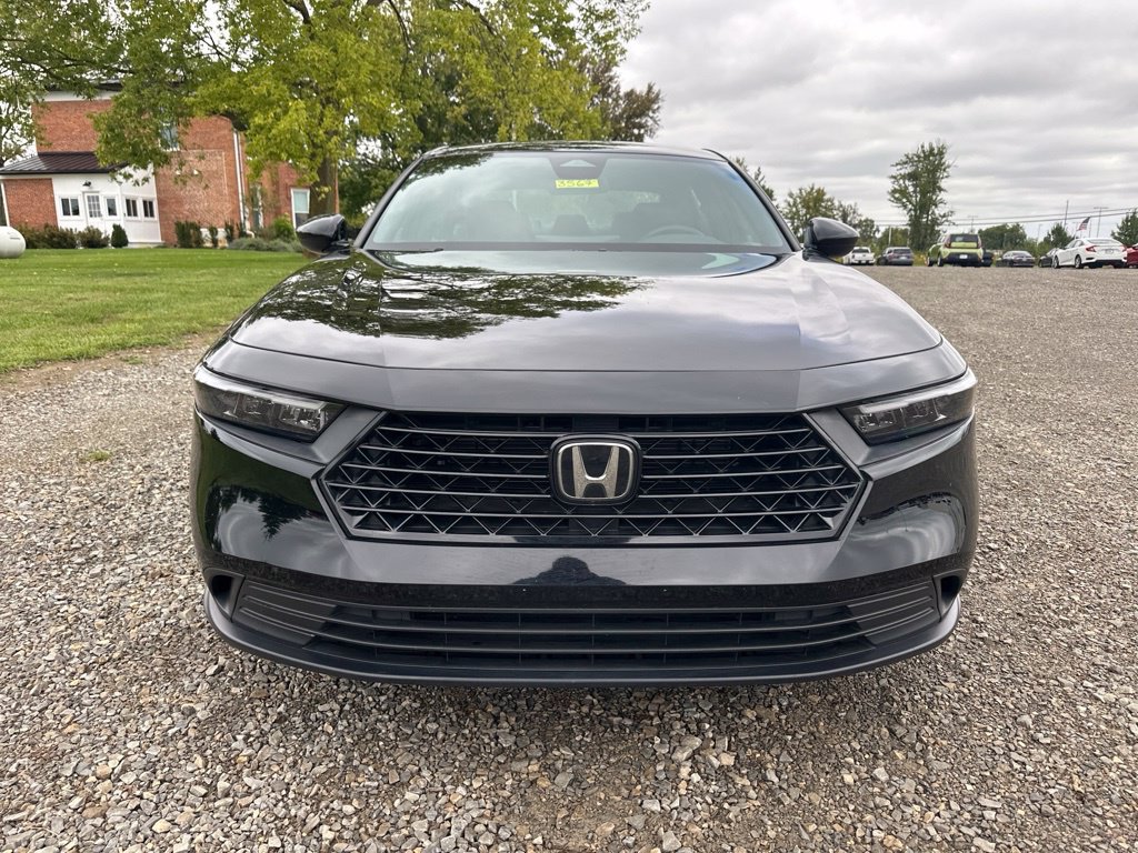 Used 2024 Honda Accord Sport image 2