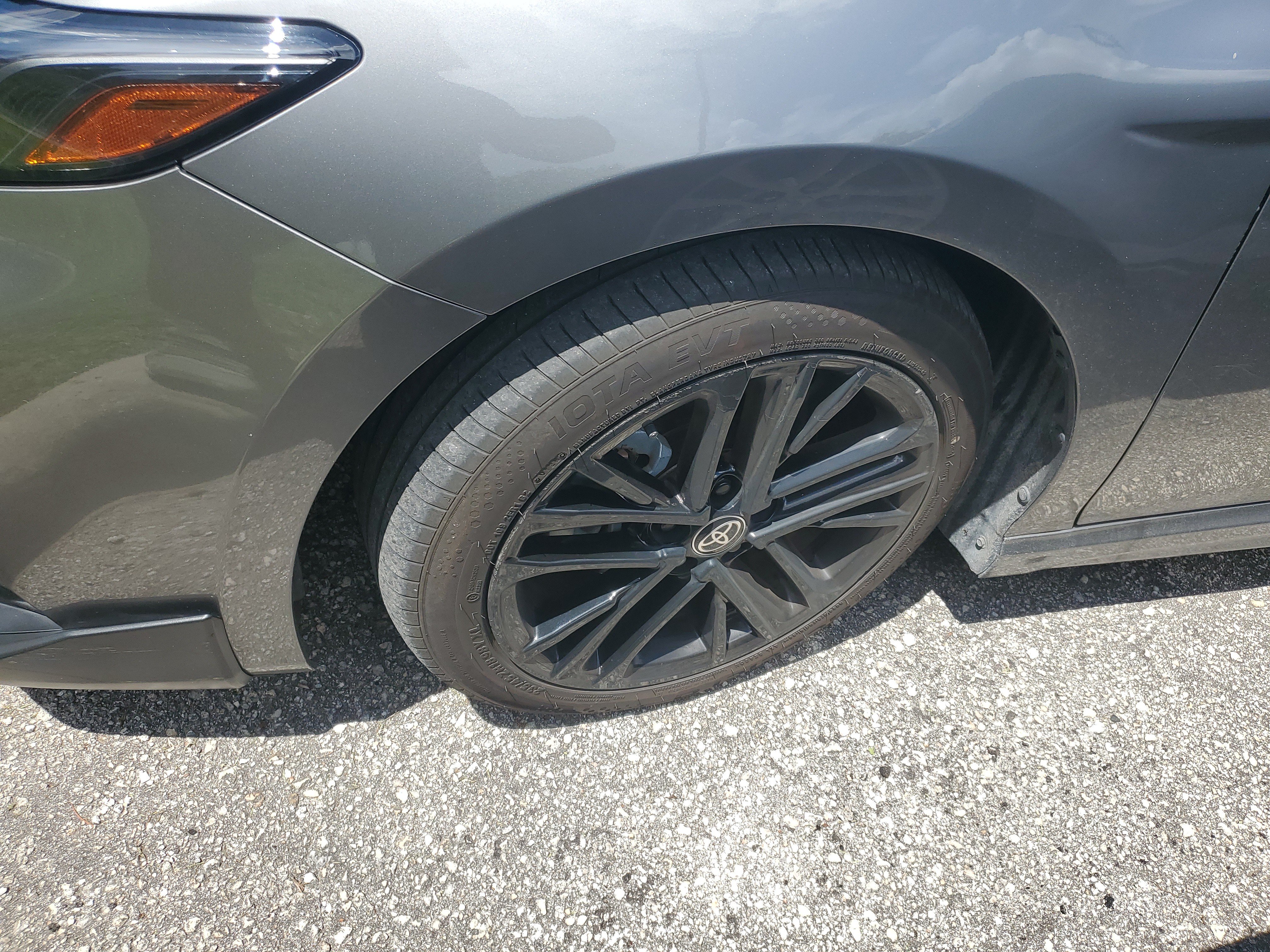 Used 2025 Toyota Camry SE FWD image 5