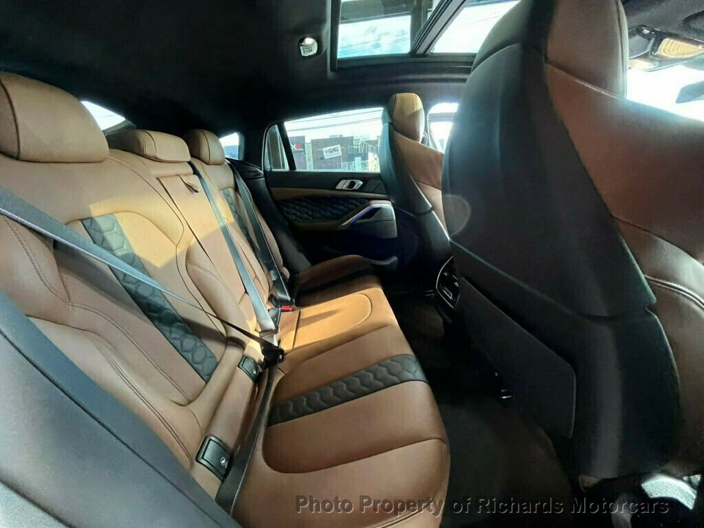 Used 2022 BMW X6 M image 21