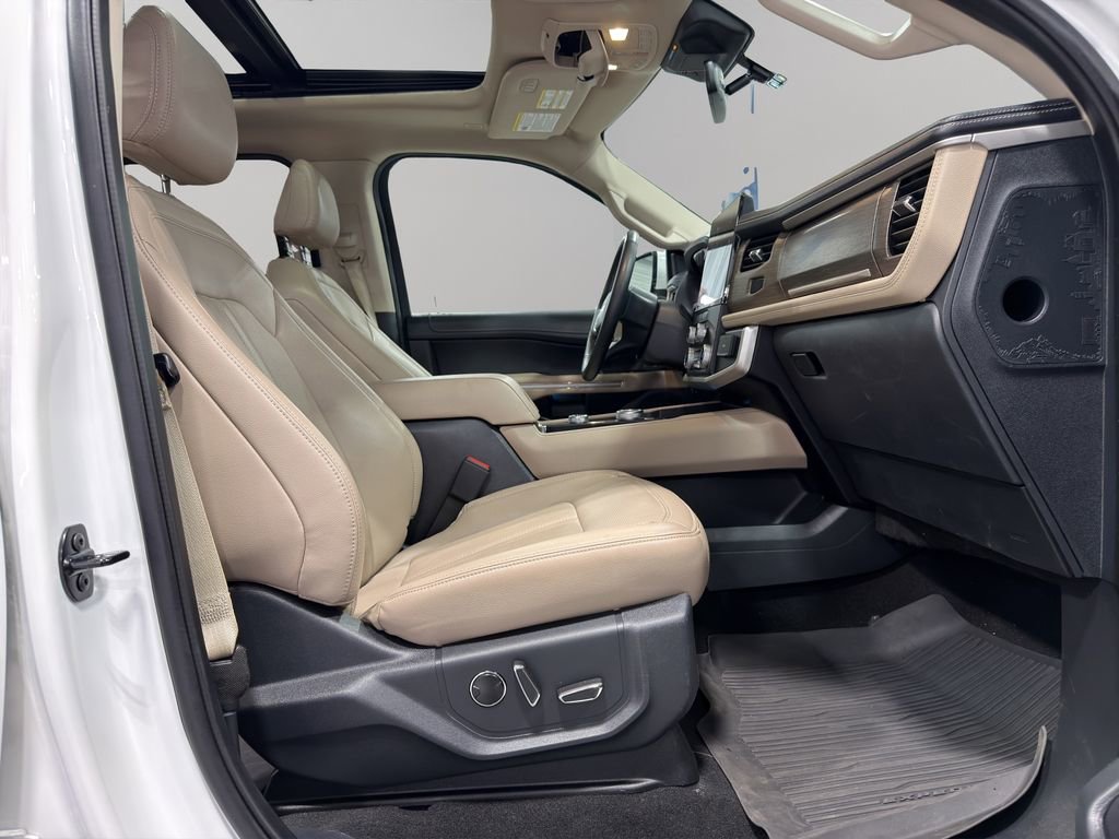 Used 2024 Ford Expedition Max Limited AWD/4WD image 17