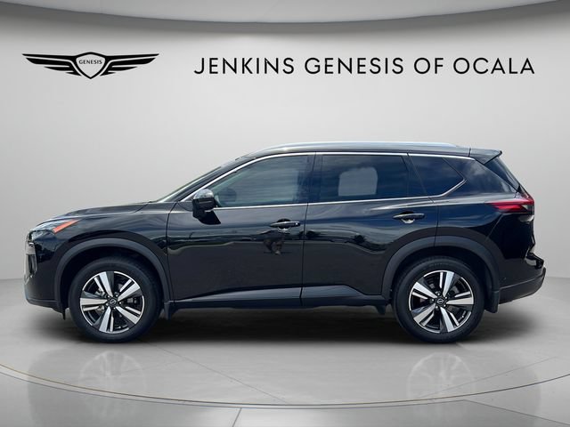 Used 2025 Nissan Rogue SL w/ SL Premium Package FWD image 6