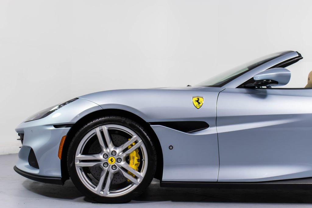 Certified 2022 Ferrari Portofino M RWD image 28