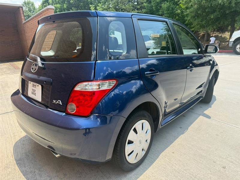 Used 2006 Scion xA FWD image 2