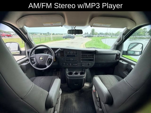 Used 2022 Chevrolet Express 2500 w/ Driver Convenience Package RWD image 7