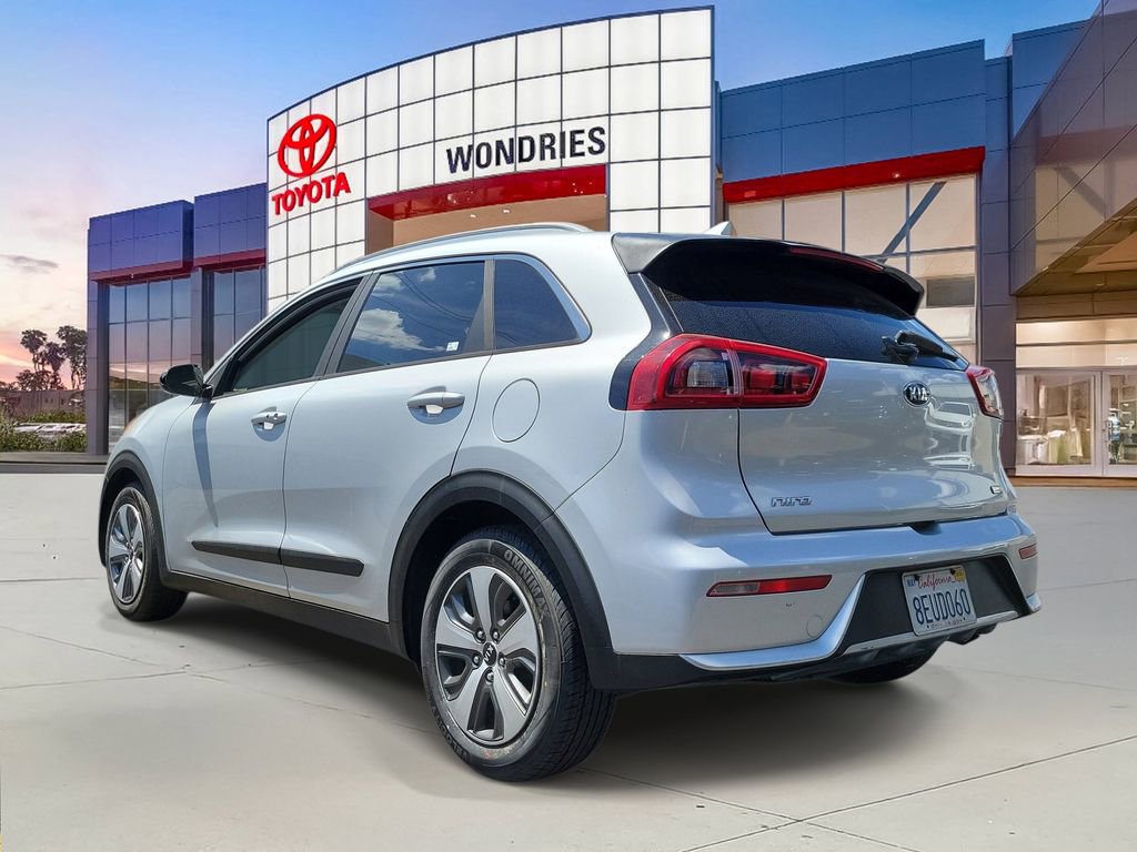 Used 2018 Kia Niro LX FWD image 5