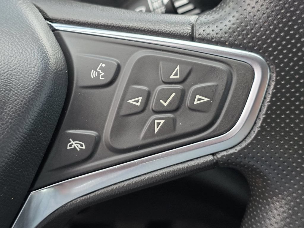 Used 2023 Chevrolet Malibu LT FWD image 23