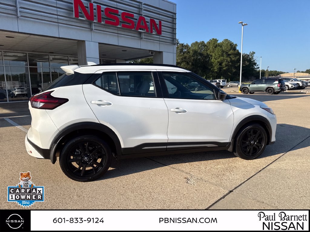 Used 2022 Nissan Kicks SR w/ Premium Package FWD image 10