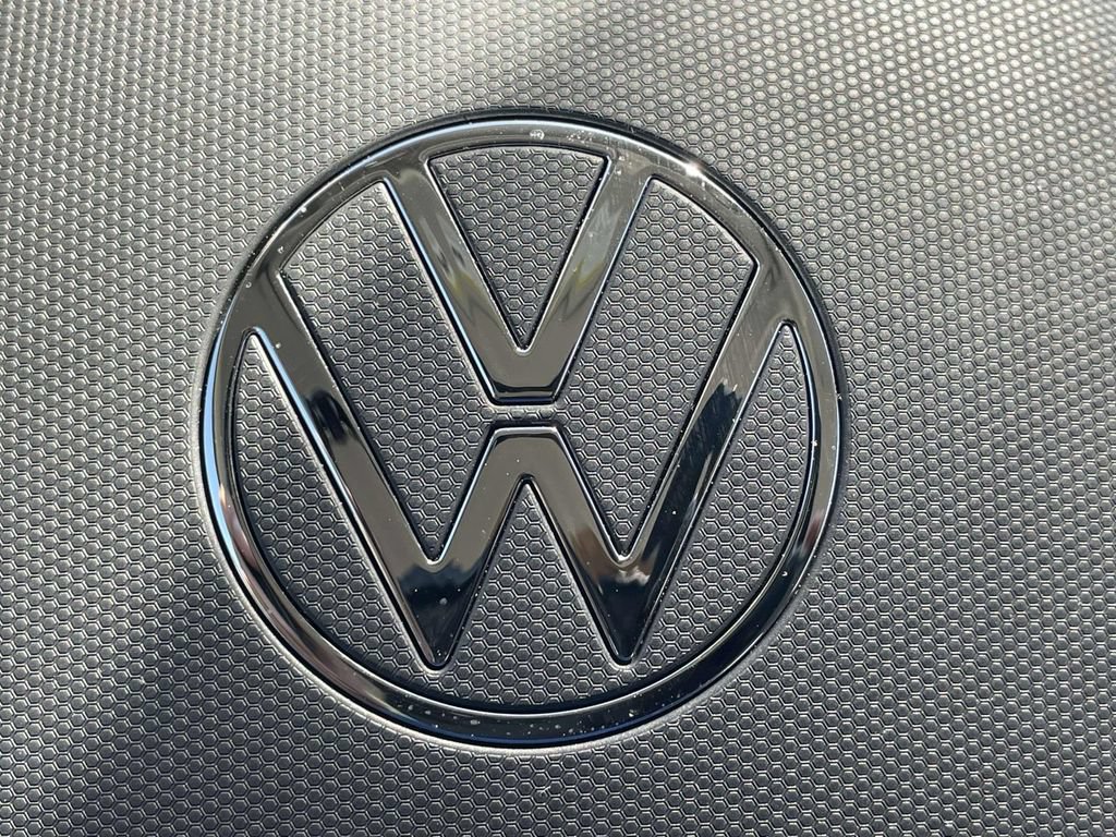 Used 2025 Volkswagen Taos S FWD image 18