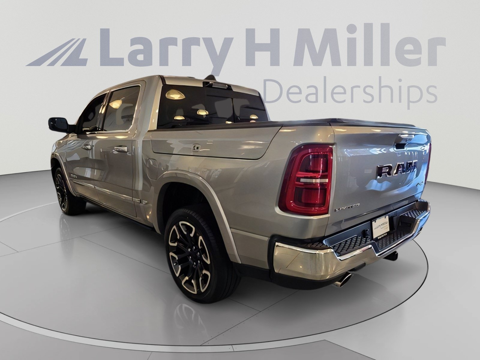 New 2026 RAM 1500 Limited AWD/4WD image 3