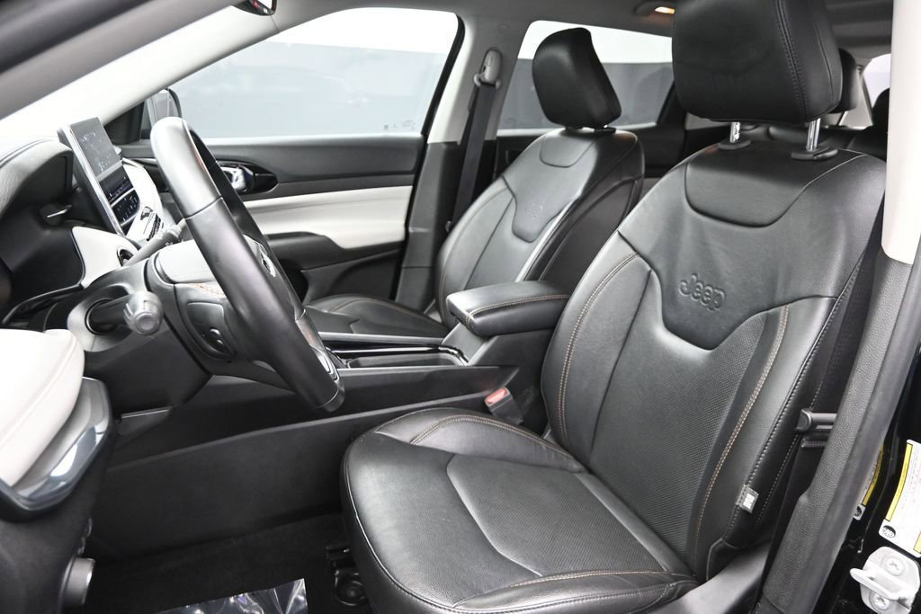 Used 2022 Jeep Compass Limited w/ Sun and Sound Group AWD/4WD image 16