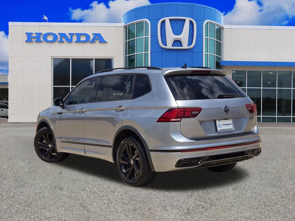 Used 2024 Volkswagen Tiguan SE R-Line FWD image 5