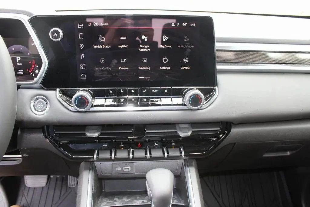 New 2026 GMC Canyon Elevation w/ LPO, Black Badging Package image 15