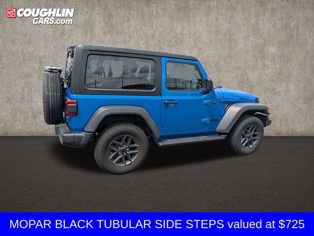 Used 2025 Jeep Wrangler Sport AWD/4WD image 9