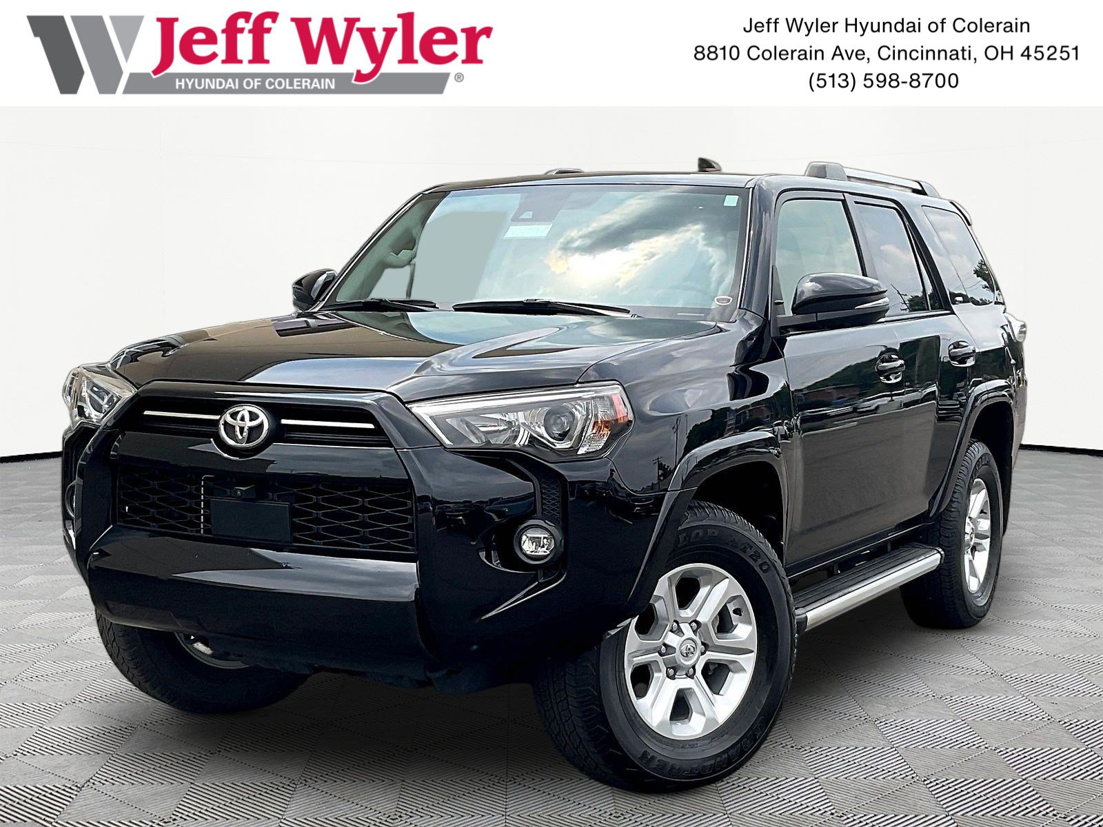 Used 2023 Toyota 4Runner SR5 Premium w/ Moonroof Package AWD/4WD video 1