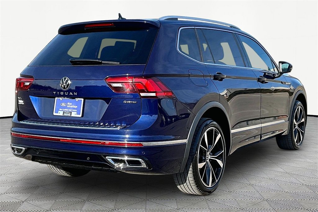 Used 2022 Volkswagen Tiguan SEL R-Line image 2