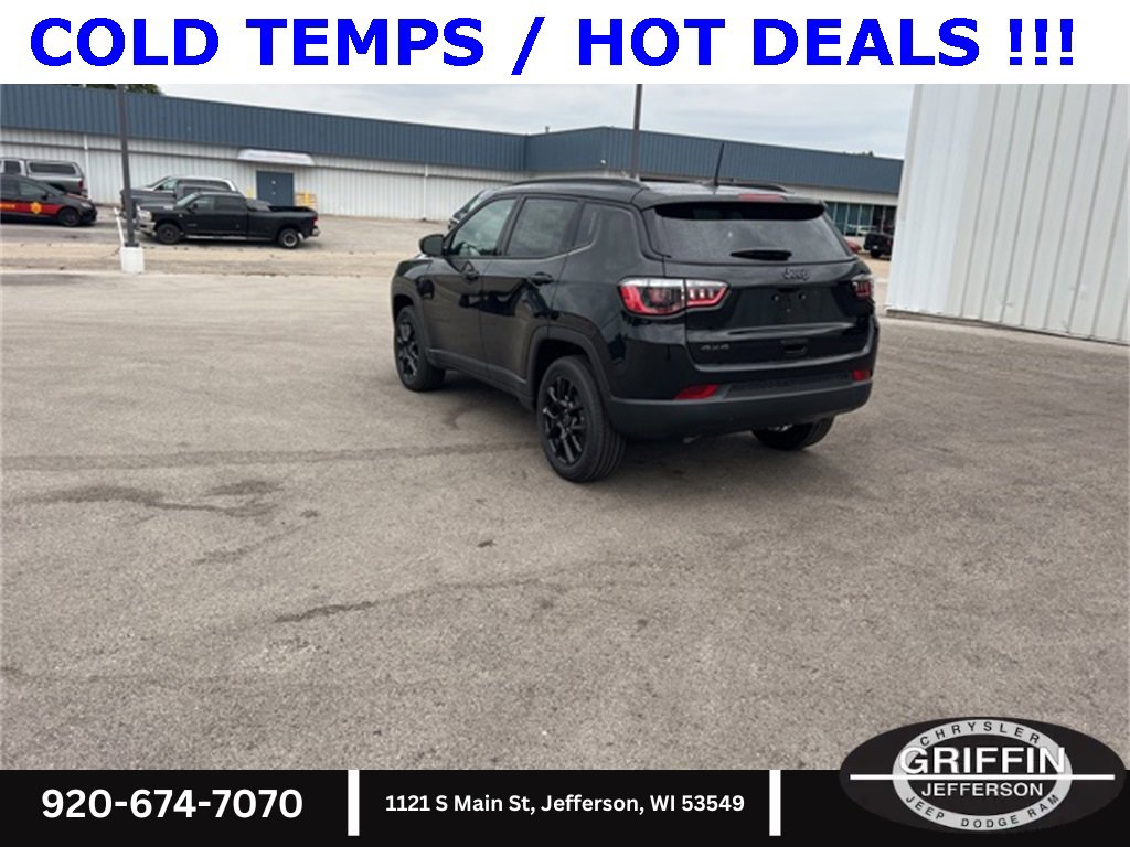 New 2025 Jeep Compass Latitude w/ Sun & Sound Group image 10