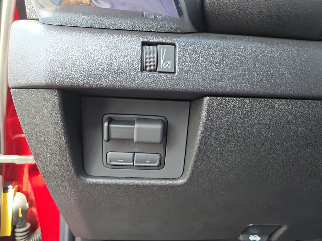 Used 2025 GMC Canyon Elevation w/ Convenience Package image 27