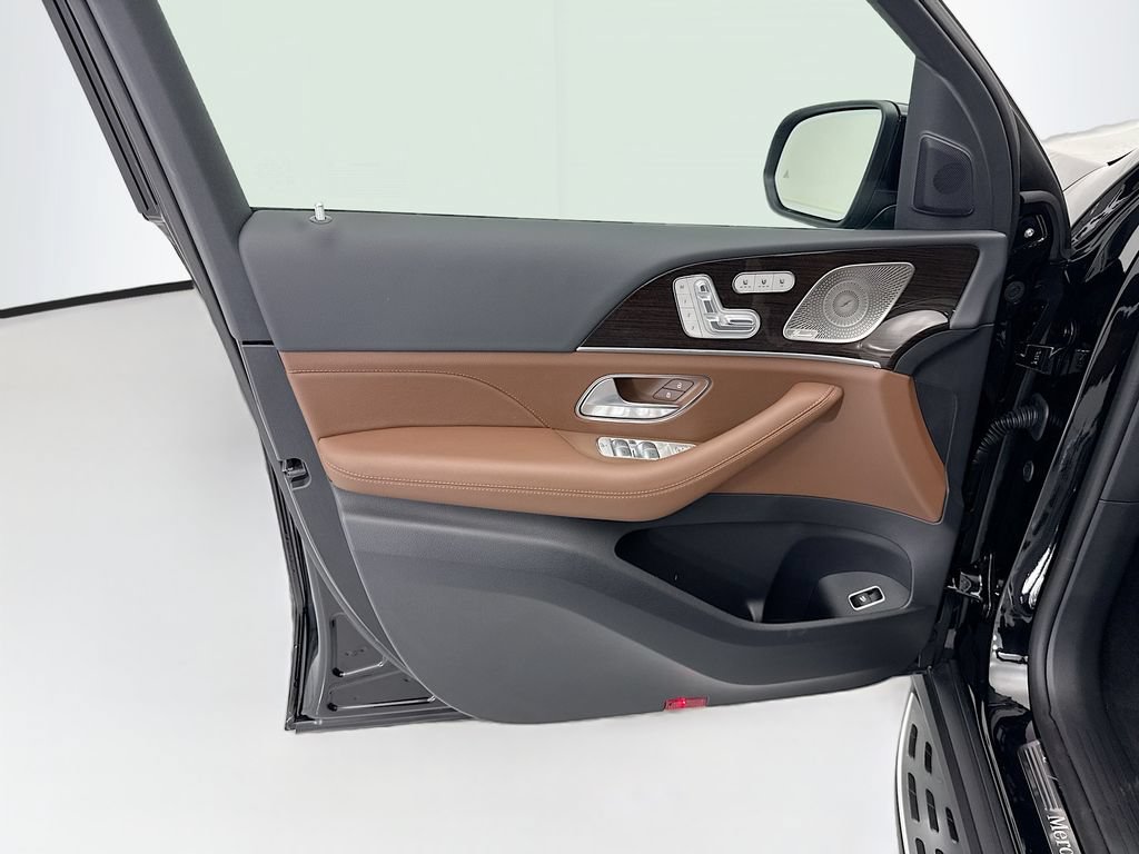 New 2026 Mercedes-Benz GLS 450 4MATIC image 24