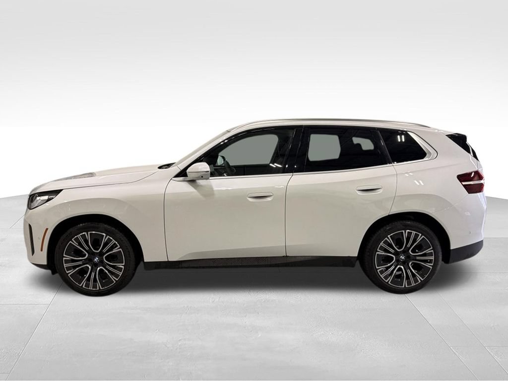 Used 2025 BMW X3 xDrive30i AWD/4WD image 2