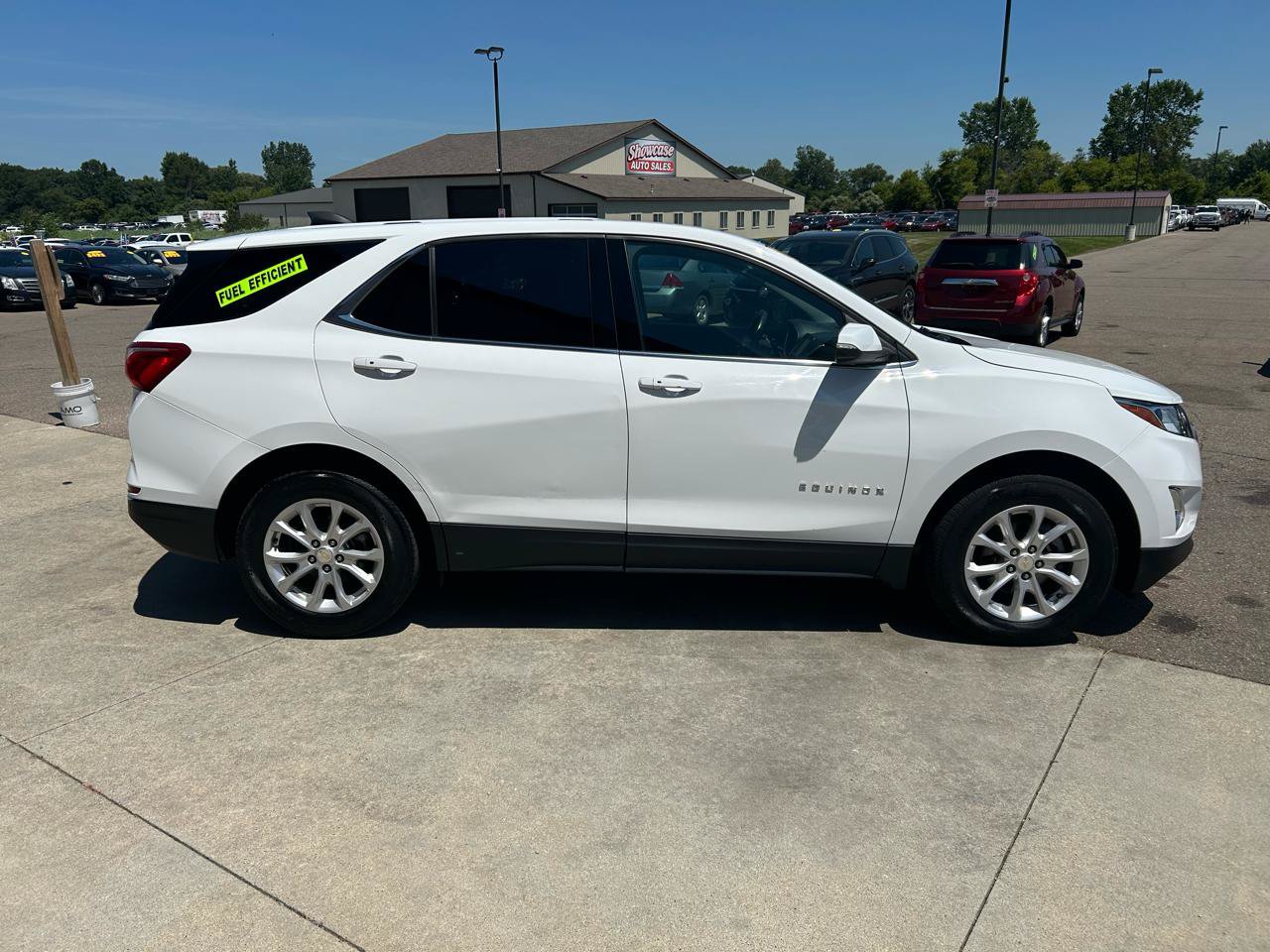 Used 2019 Chevrolet Equinox LT w/ Driver Convenience Package FWD image 4